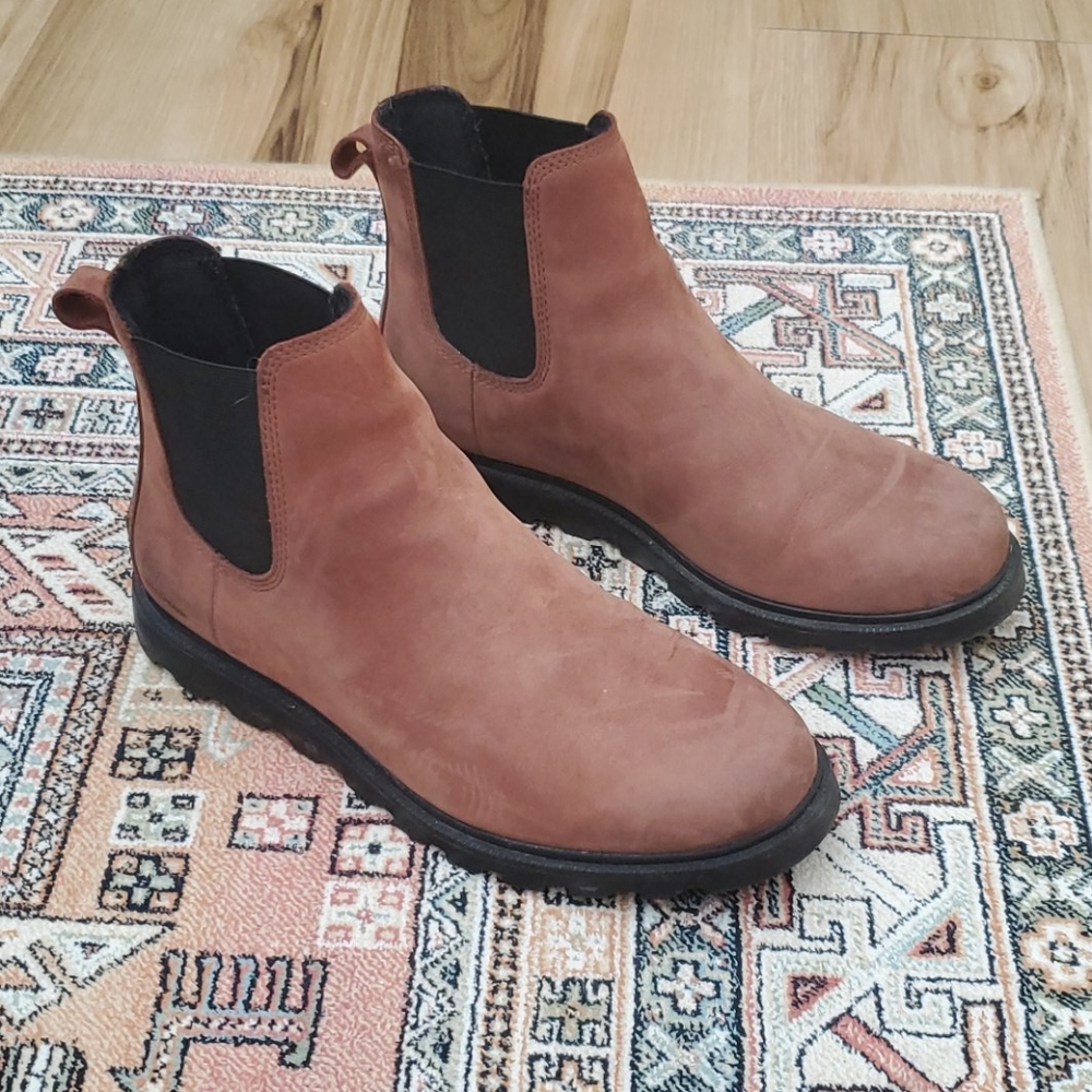 Ainsley Chelsea Boot